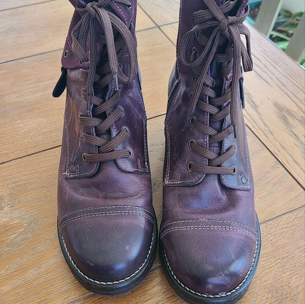 Taos Crave size 39 (8/8.5) Bordeaux